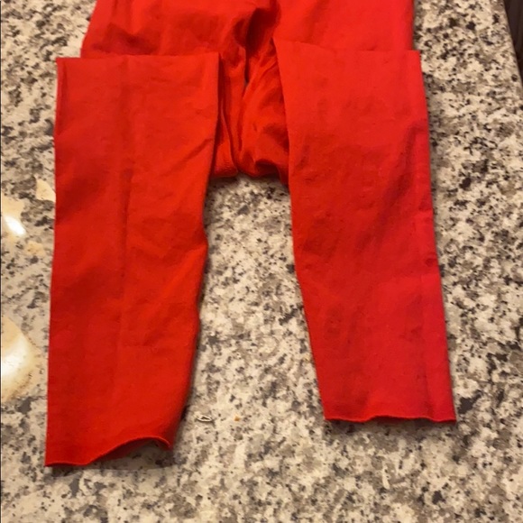 High-Waisted SculptKnit® Essential Legging - Picture 3 of 5